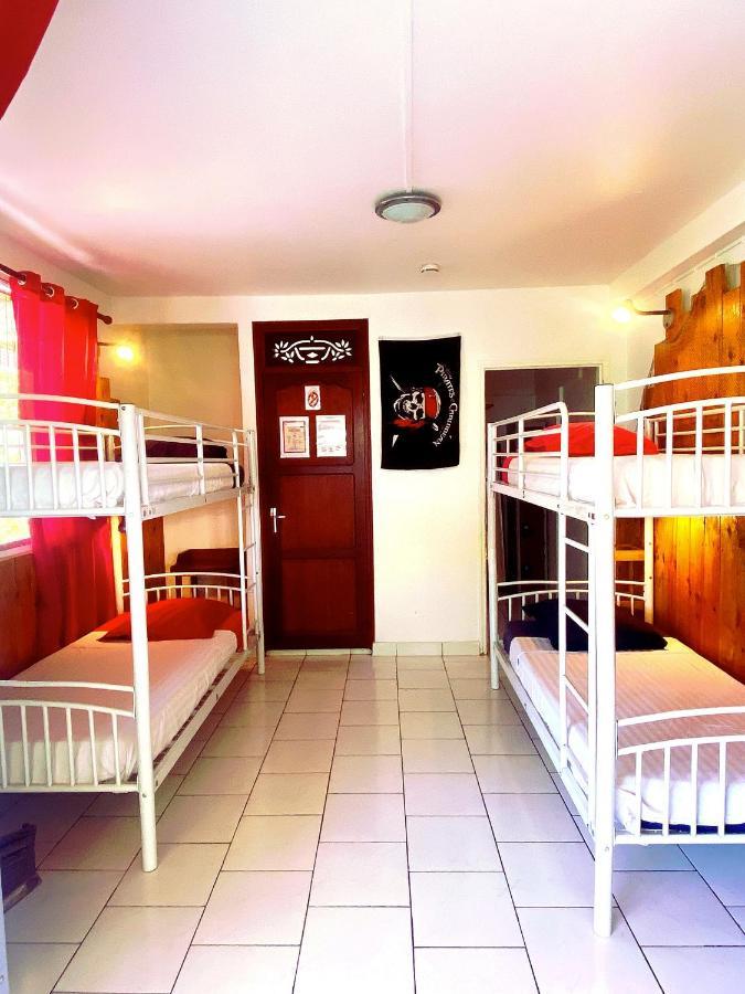 Auberge K-Wan Hostel - Proche Plages Deshaies Exterior foto